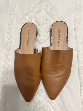 Lucky Brand Tan Pointed Leather Slip-On Mules